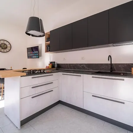 Shiny Apartment