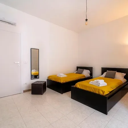 Shiny Apartment *